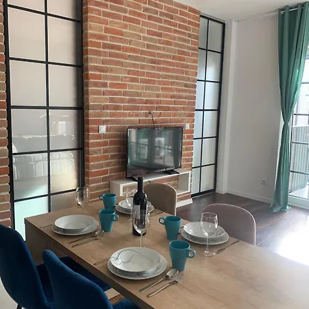 Fancy Near Manufaktura In Center Of Łódź