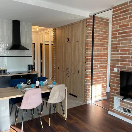 Apartment Fancy Near Manufaktura In Center Of *